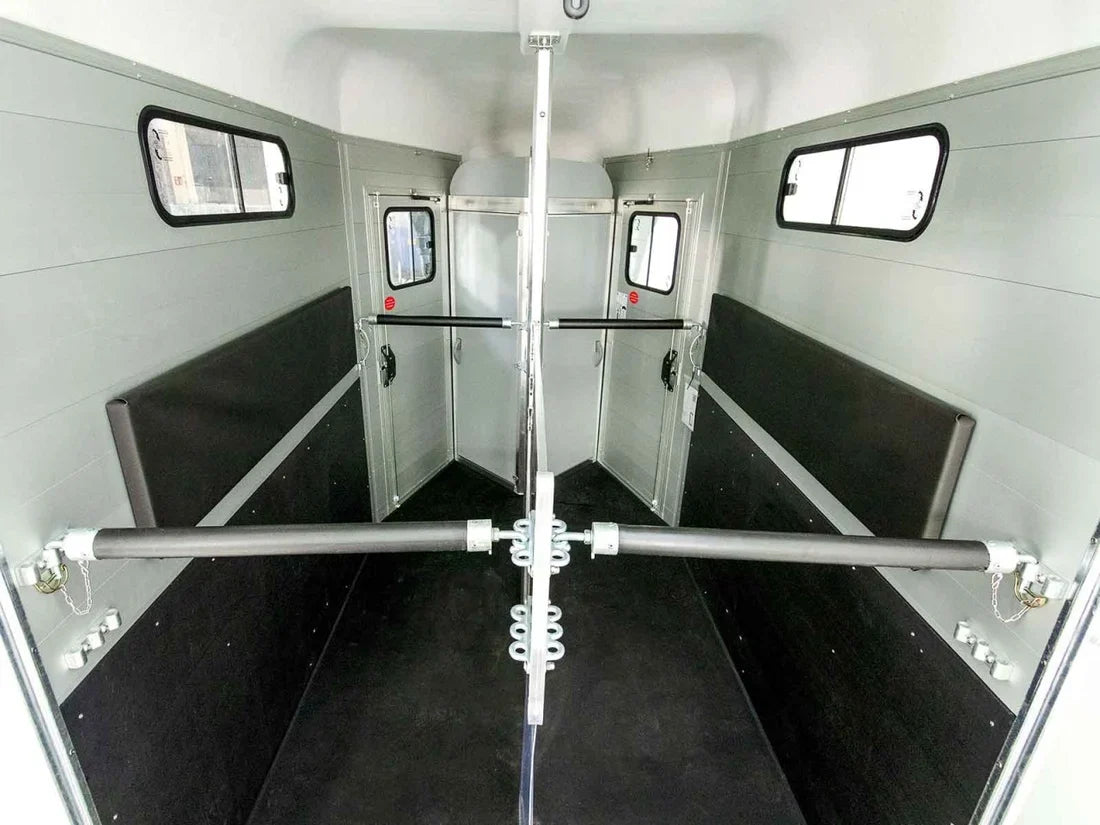 Remolque para Ganado y Caballos, aluminio para paseo de salto (2 caballos)