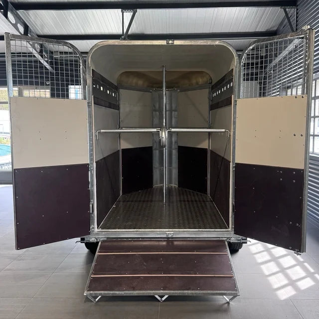 Remolque Ganadero y Caballos – Doble Eje Profesional